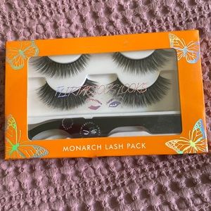 Monarch lash pack